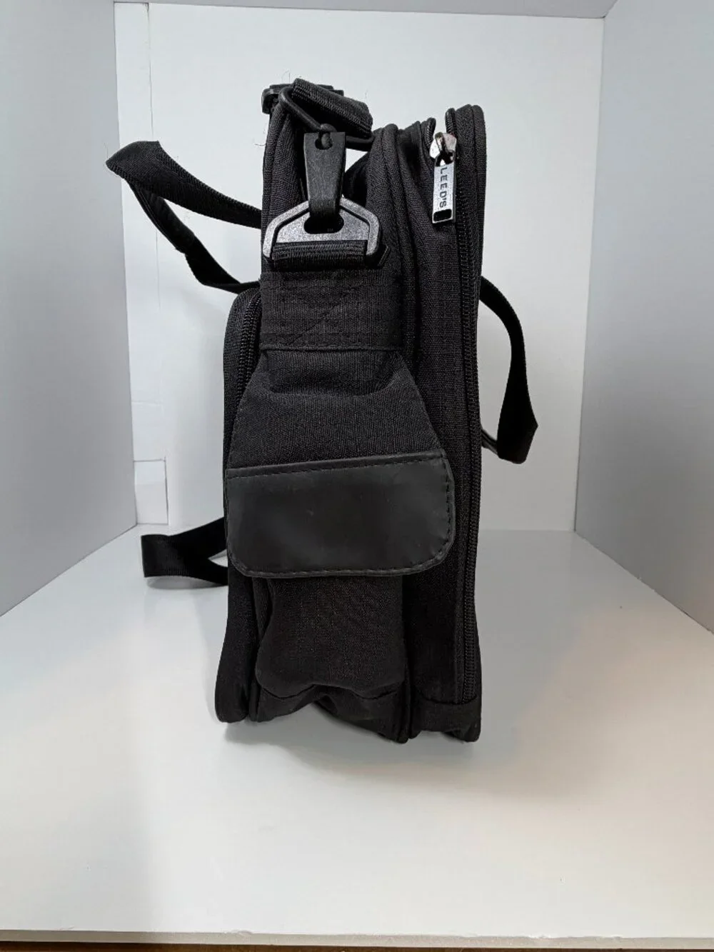 Leeds 8500 Briefcase 16